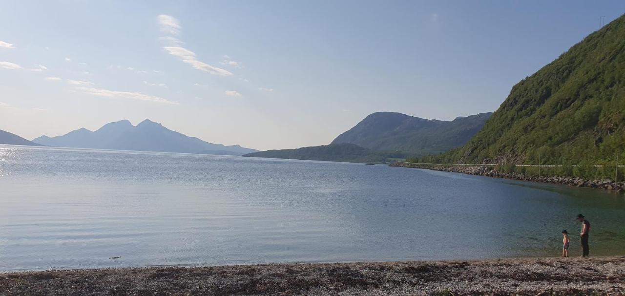 Tromsoapartment Silent Area With Nice View I Have Warm Caravan For Rent Same Place, 4 People Exteriör bild